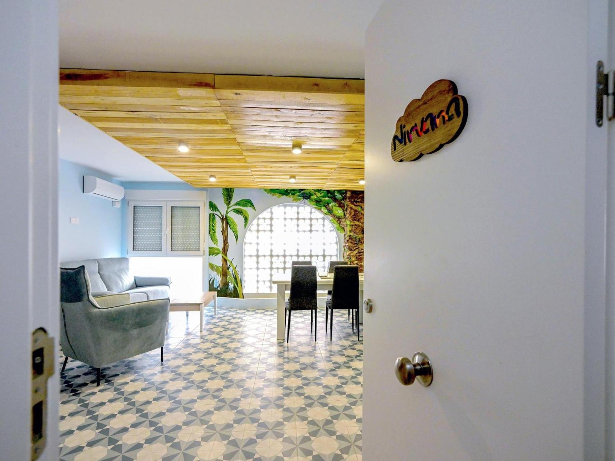 Apartamentos Nirvana Y Averno Aguilas Luaran gambar