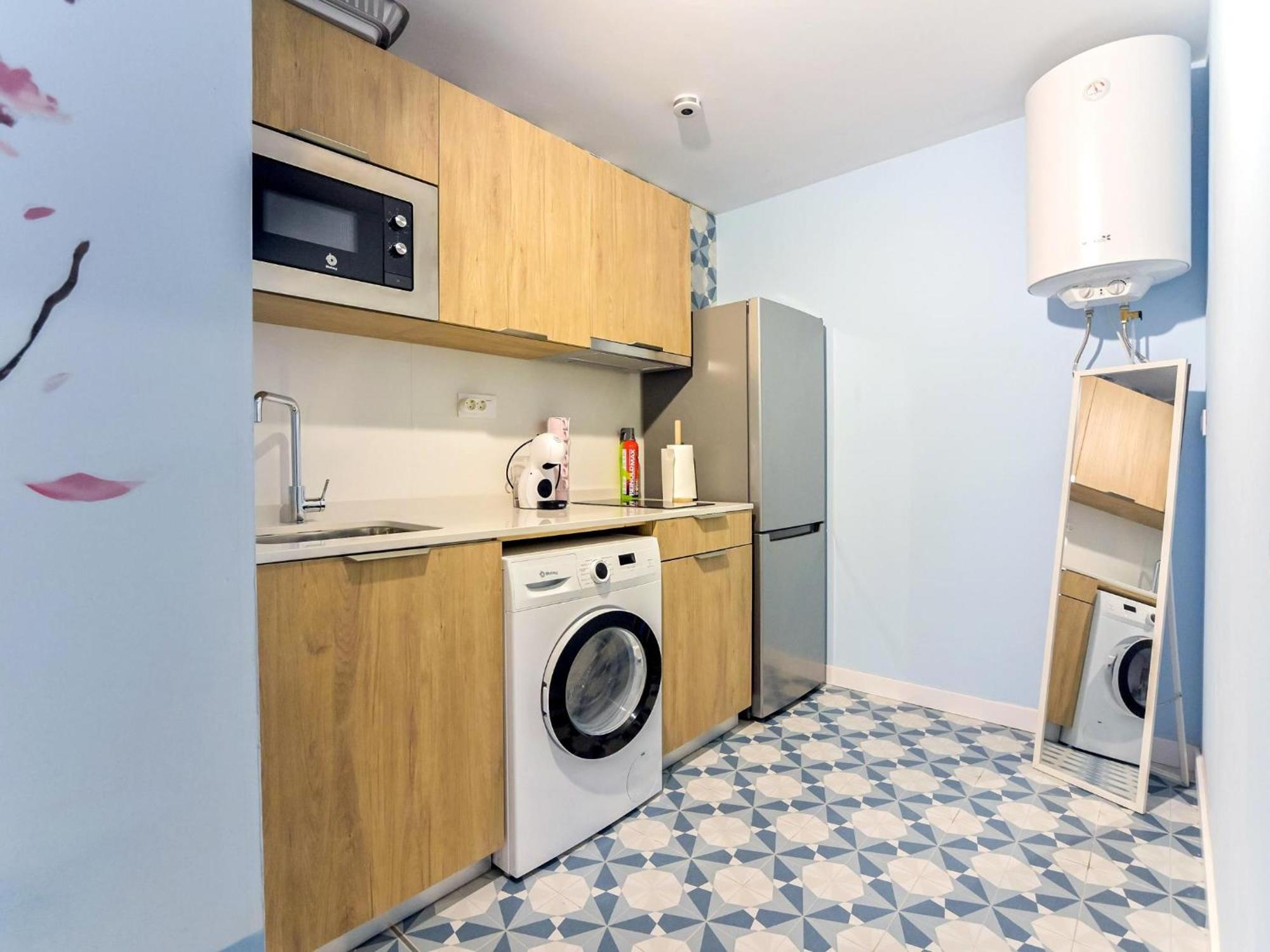 Apartamentos Nirvana Y Averno Aguilas Luaran gambar